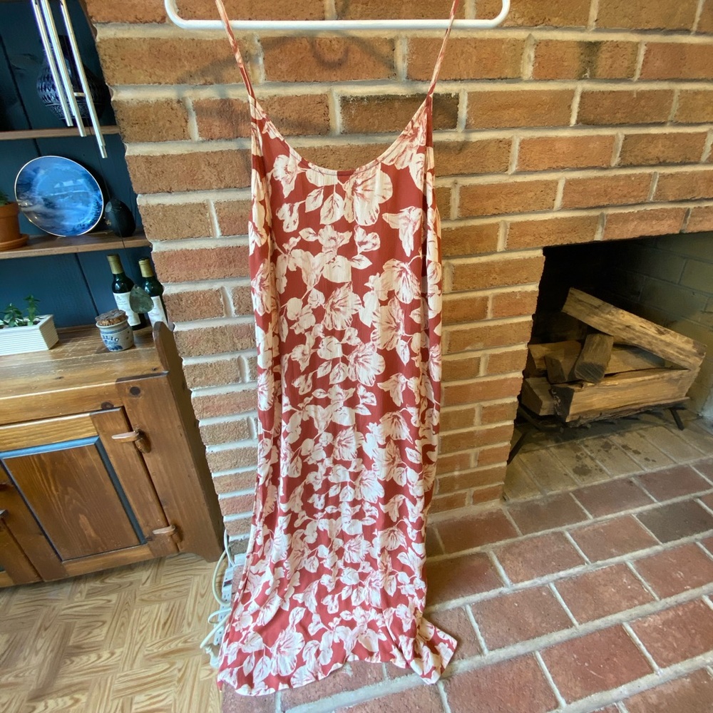 Billabong Red and White Floral Cami Midi Dress